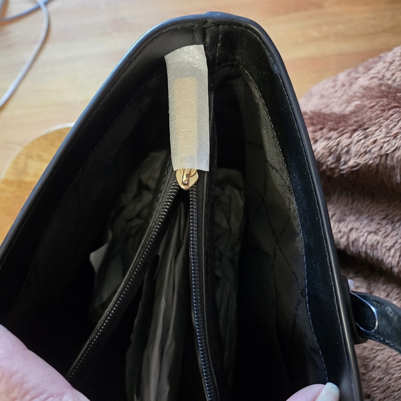 Michael Kors NWT Savannah Tote - Picture 6 of 10